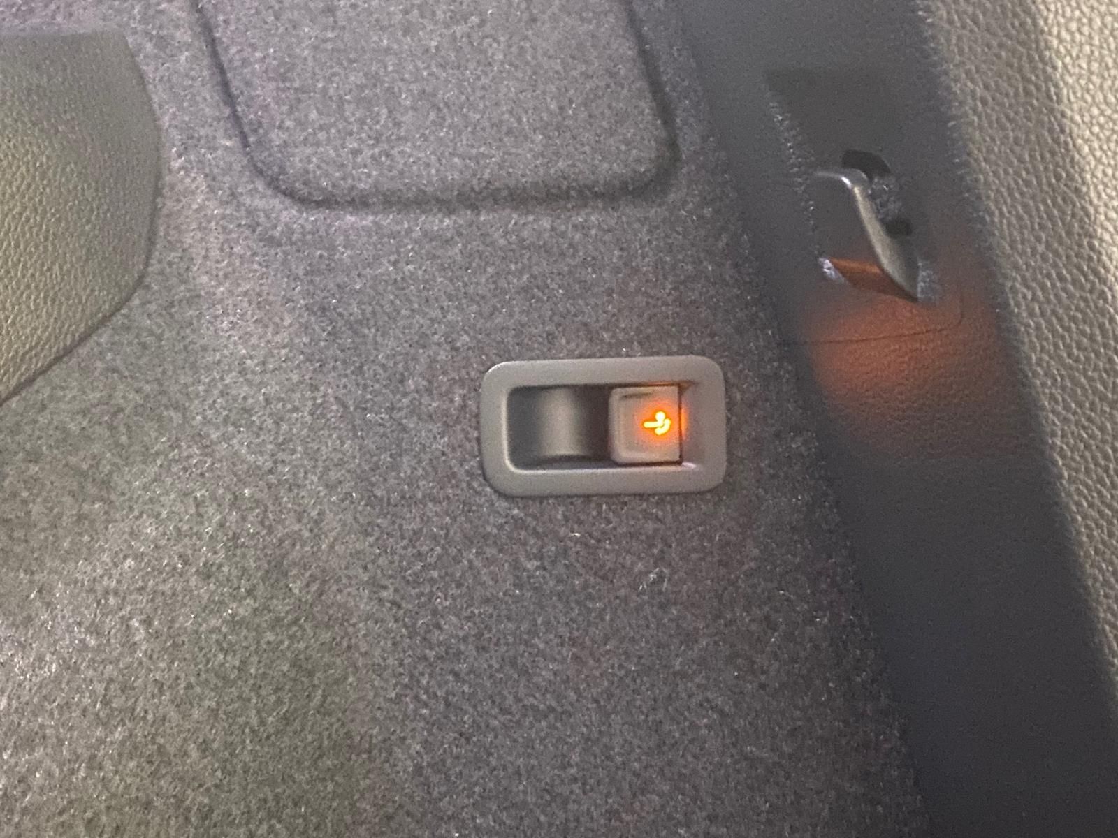 Fahrzeugabbildung SKODA Karoq 1.5 TSI SPORTLINE+5J GA+MATRIX+ACC+360+AHK