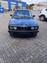BMW 318 - BMW 318 aus 1989