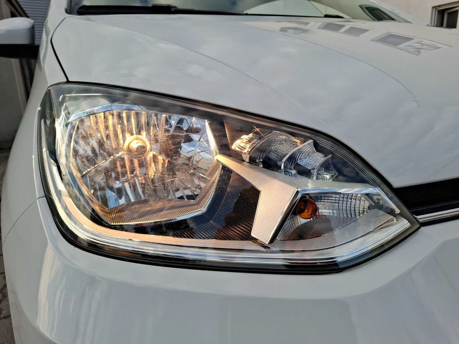 Fahrzeugabbildung Volkswagen up! 1.0 Klima DAB GRA RFK