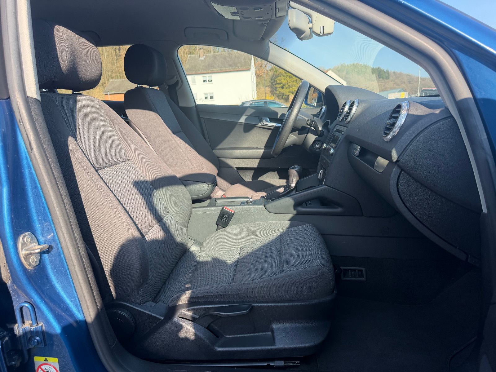 AUDI A3 Sportback 1.8 TFSI Bi-Xenon/PDC/SHZ – Foto 11