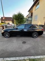 BMW 318i 2.0 Sport Line Automatik BMW Garantie - BMW mit Benzin-Antrieb: Limousine, 3.0