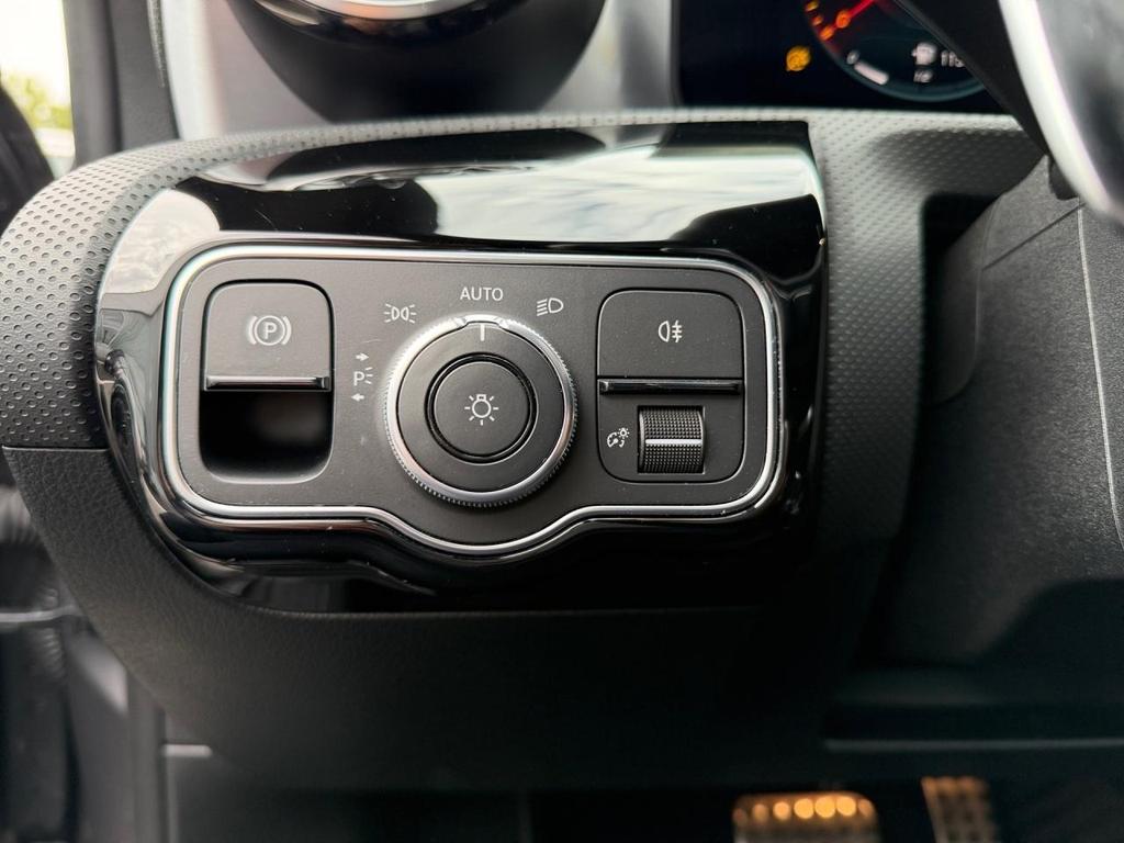 Mercedes-Benz CLA 35 AMG Shooting Brake