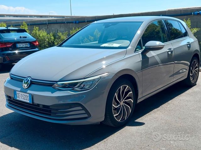 Volkswagen Golf 1.0 TSI EVO Life