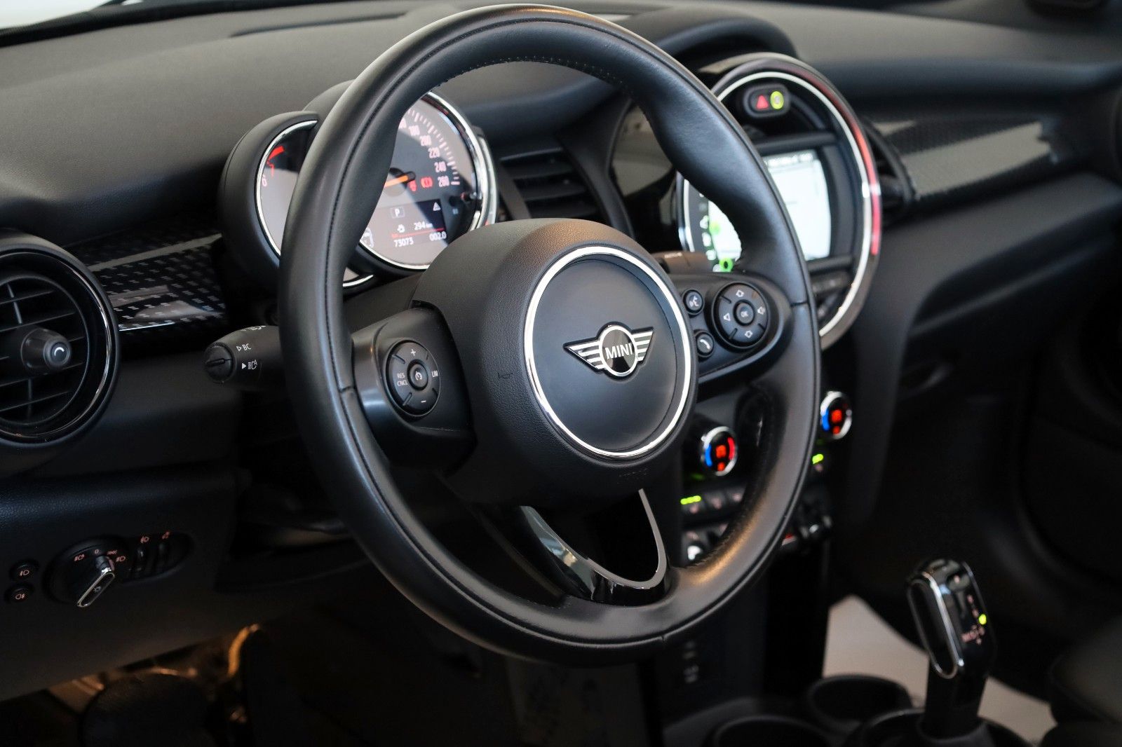 Fahrzeugabbildung MINI Cooper S Cabrio Leder,Navi,LED,Harman/K,Kamera