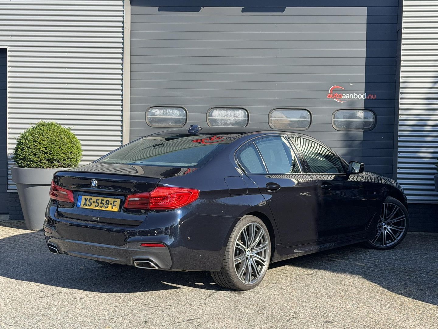 BMW 530 5-serie 530d High Executive Edition M-Sport imagem 2