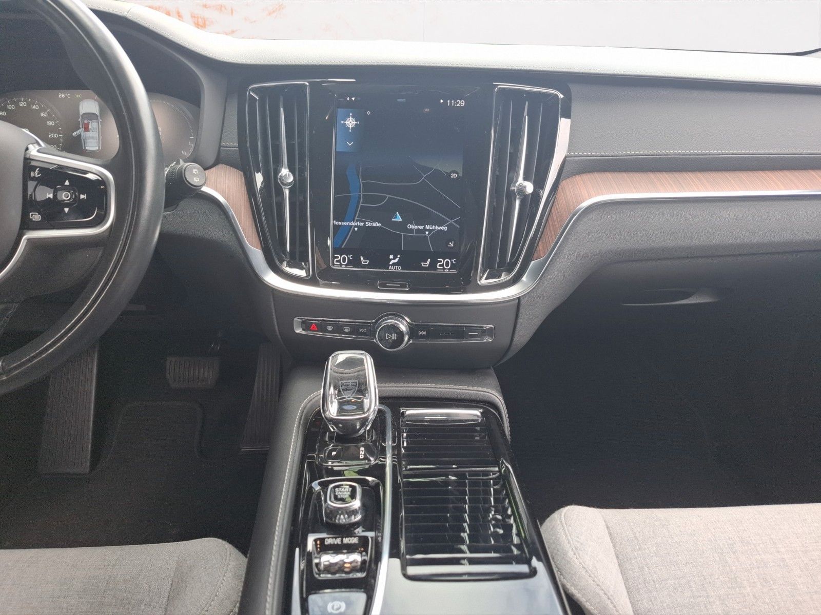 Fahrzeugabbildung Volvo V60 Kombi Inscription Recharge Plug-In Hybrid AW