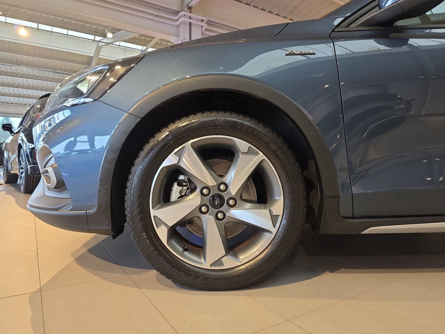 Fahrzeugabbildung Ford Focus Turnier Active GJR Navi LED Apple CarPlay