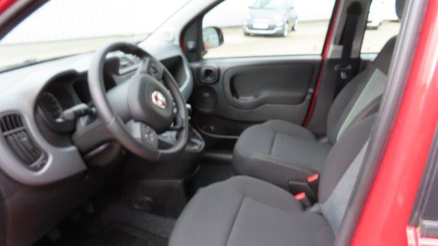 Fiat Panda City Cross 1,0 70 PS Hybrid + Winterräder