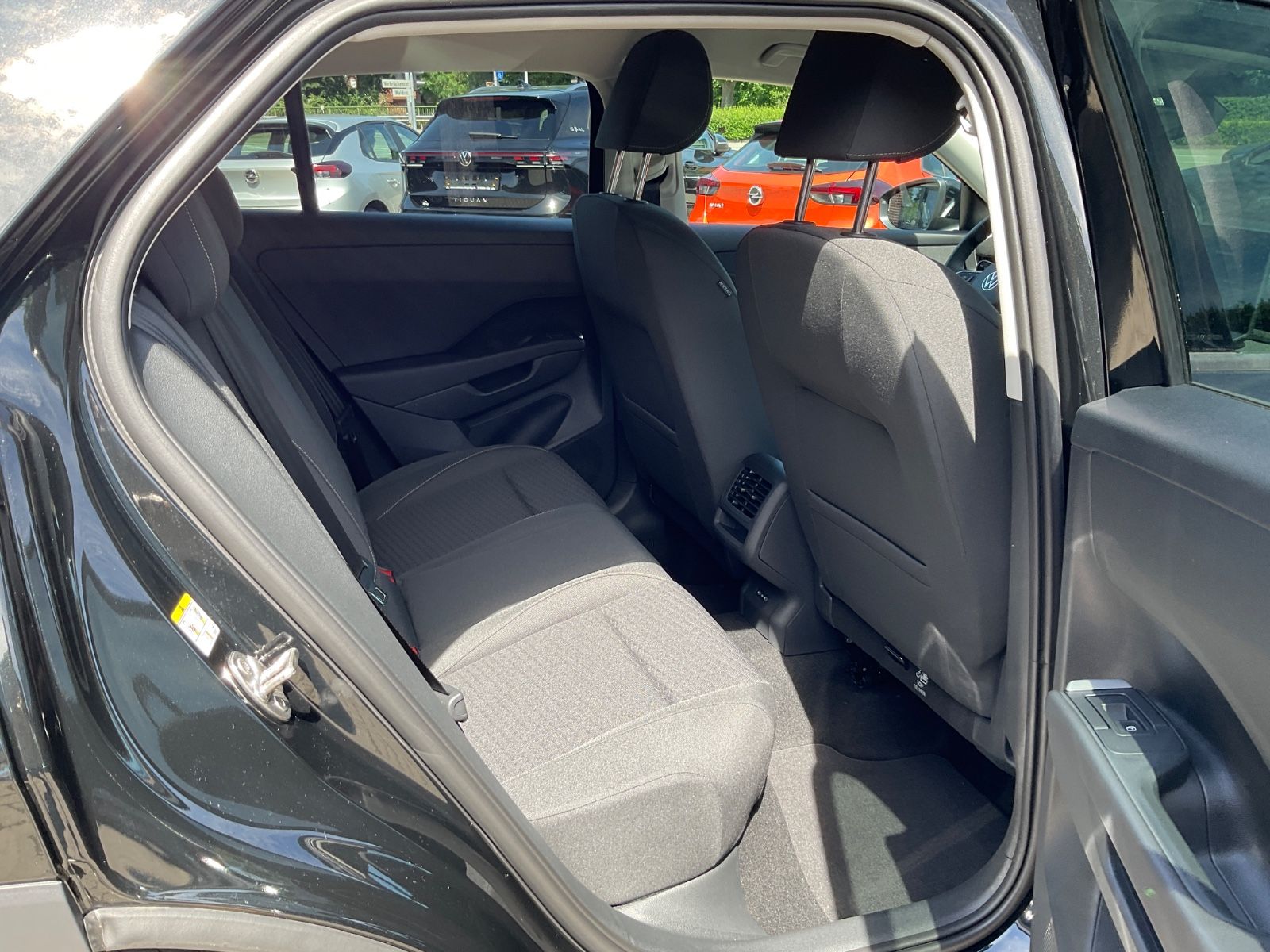 Fahrzeugabbildung Volkswagen T-Roc 1.5 eTSI DSG Kamera,AHK,5J Garantie,ACC