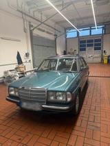 Mercedes-Benz w123 240D Oldtimer mit H Ken... - Mercedes-Benz 240 mit Diesel-Antrieb