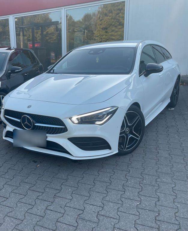 Image of Mercedes-Benz CLA 220