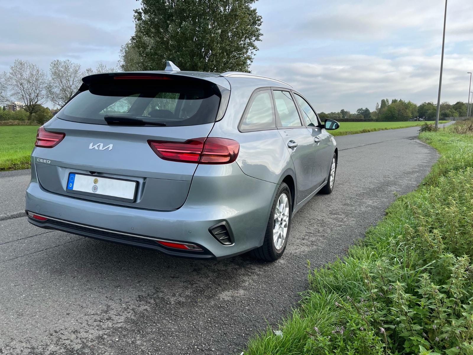 Kia 1.0 T-GDI 120 PS |2. Hd|8-fach|Navi|SHZ|Carplay