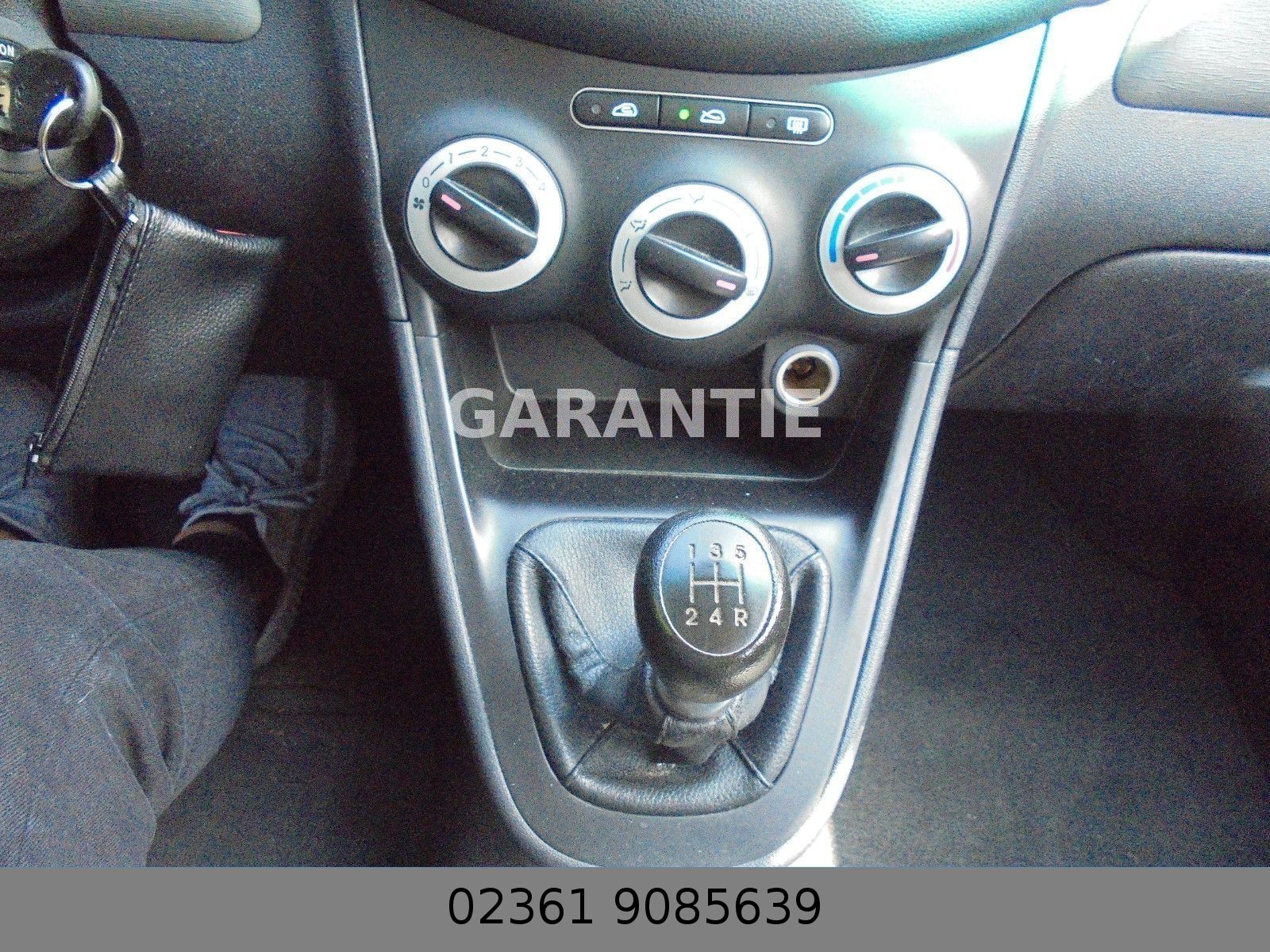 Fahrzeugabbildung Hyundai i10 aus 2Hand/5türig/Guter zustand/