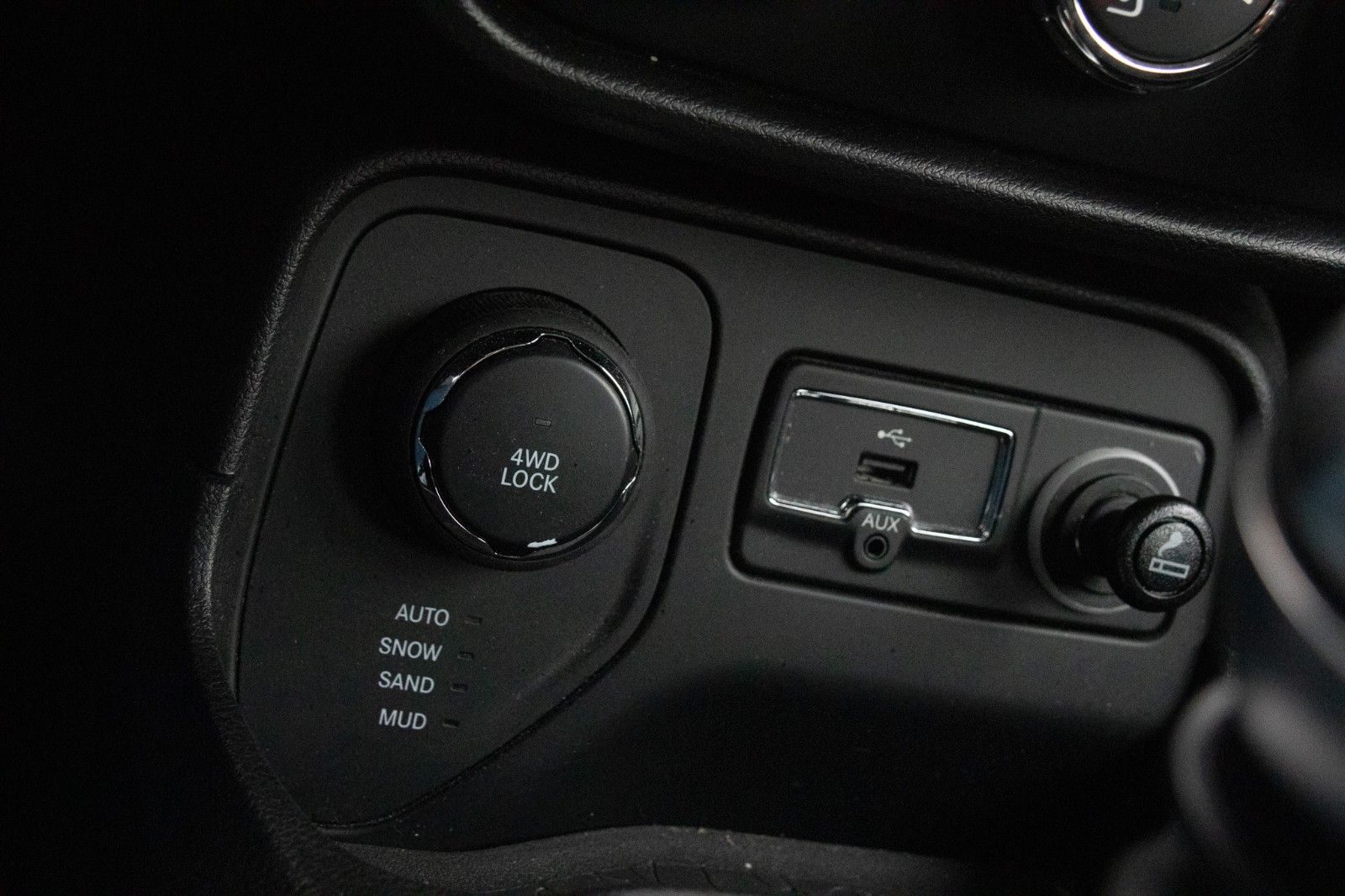 Fahrzeugabbildung Jeep Renegade Longitude 2.0l MultiJet 4WD 6MT*1.Hd!!
