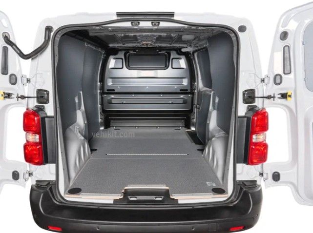 Fahrzeugabbildung Toyota Proace Kasten 75kWh L1 Comfort AHK Bodenausbau*