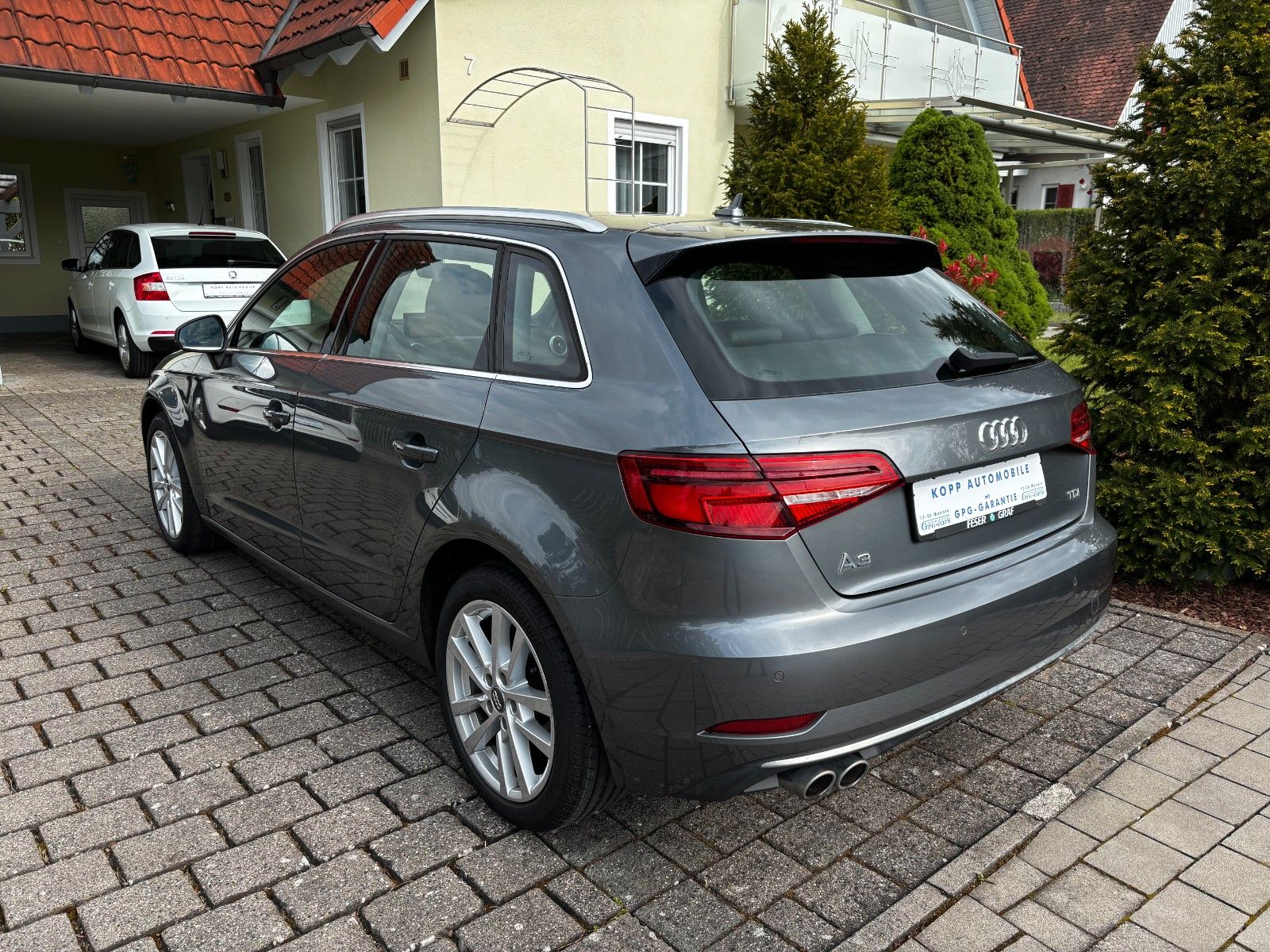 Audi A3 2,0TDI Sportback design/LED/Navi/SHZ/PDC/Temp foto 5