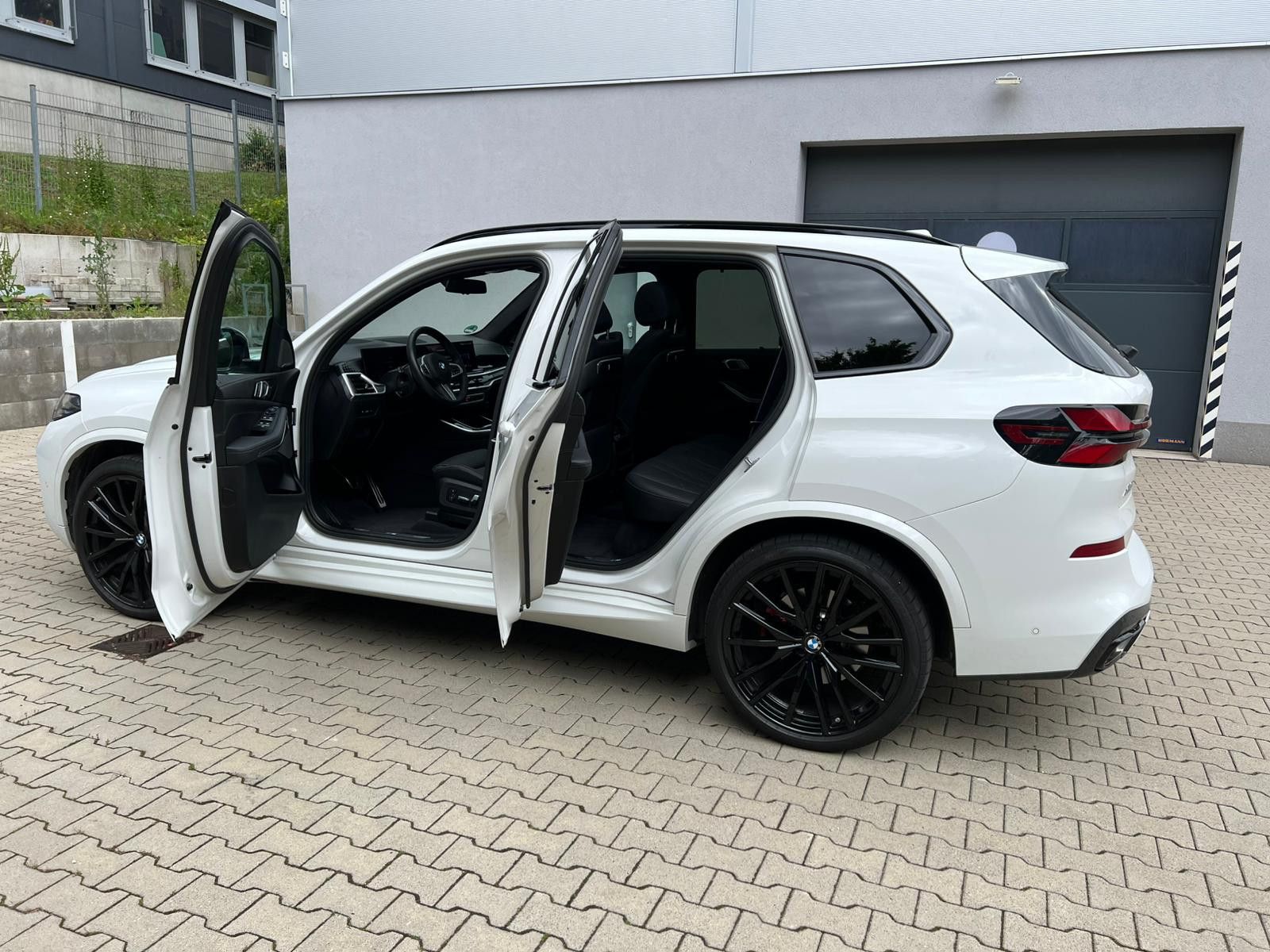BMW X5 xDrive30d M Sport PRO/Panoramadach/ICONIC imagem 3