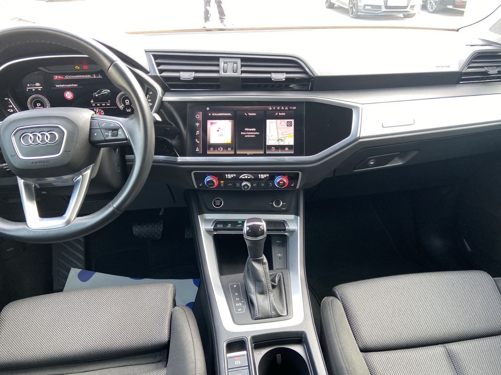Audi Q3 45 TFSI e Matrix/Navi/RFK/AHZ/DAB/ACC/Busines foto 16