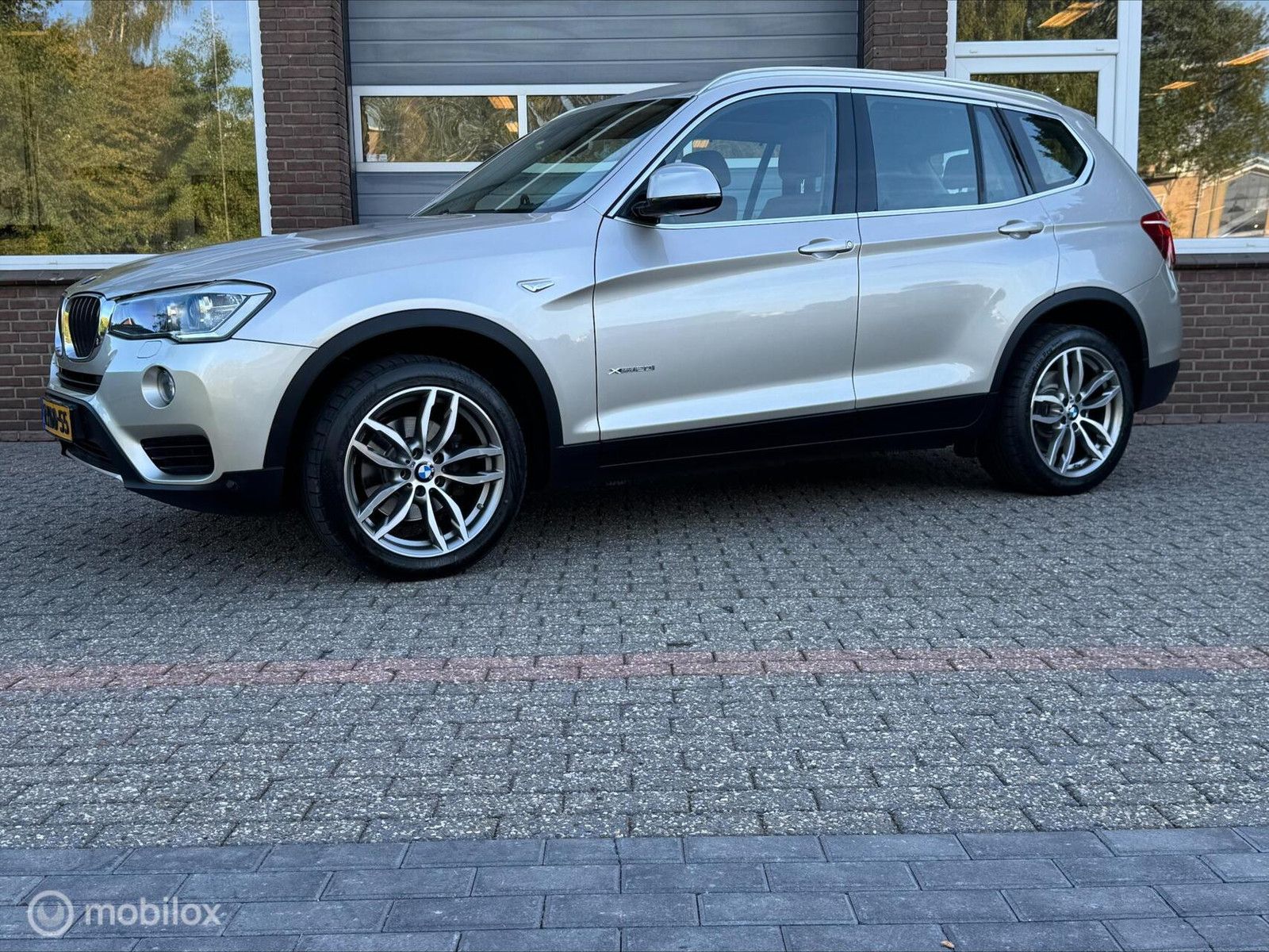BMW X3 xDrive20i HIGH EXE LEDER/PANO/ECC-AIRCO/CRUIS