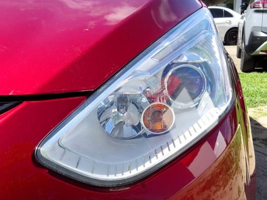 Fahrzeugabbildung Ford B-MAX  1.6 Aut. Titanium