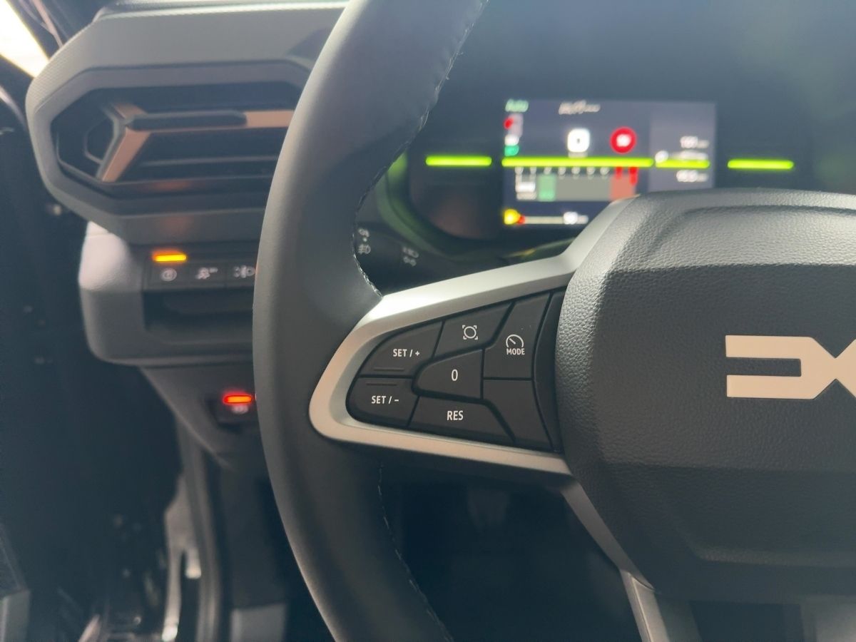 Fahrzeugabbildung Dacia Duster Extreme TCe 130 4x4 City +Technikpaket