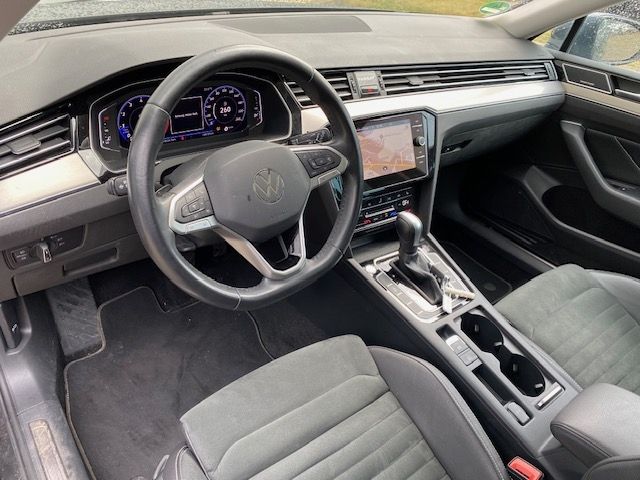 Passat Variant 2.0 TSI 190 PS DSG Elegance AHK/1