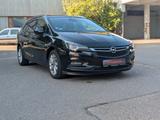 Opel Astra 1.4/Standheizung/El.Heckklappe/Keyless - Opel in Tübingen