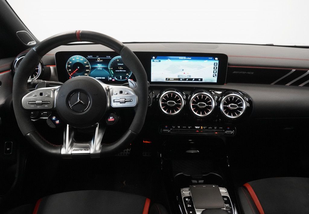 Mercedes Benz Cla 35 Amg