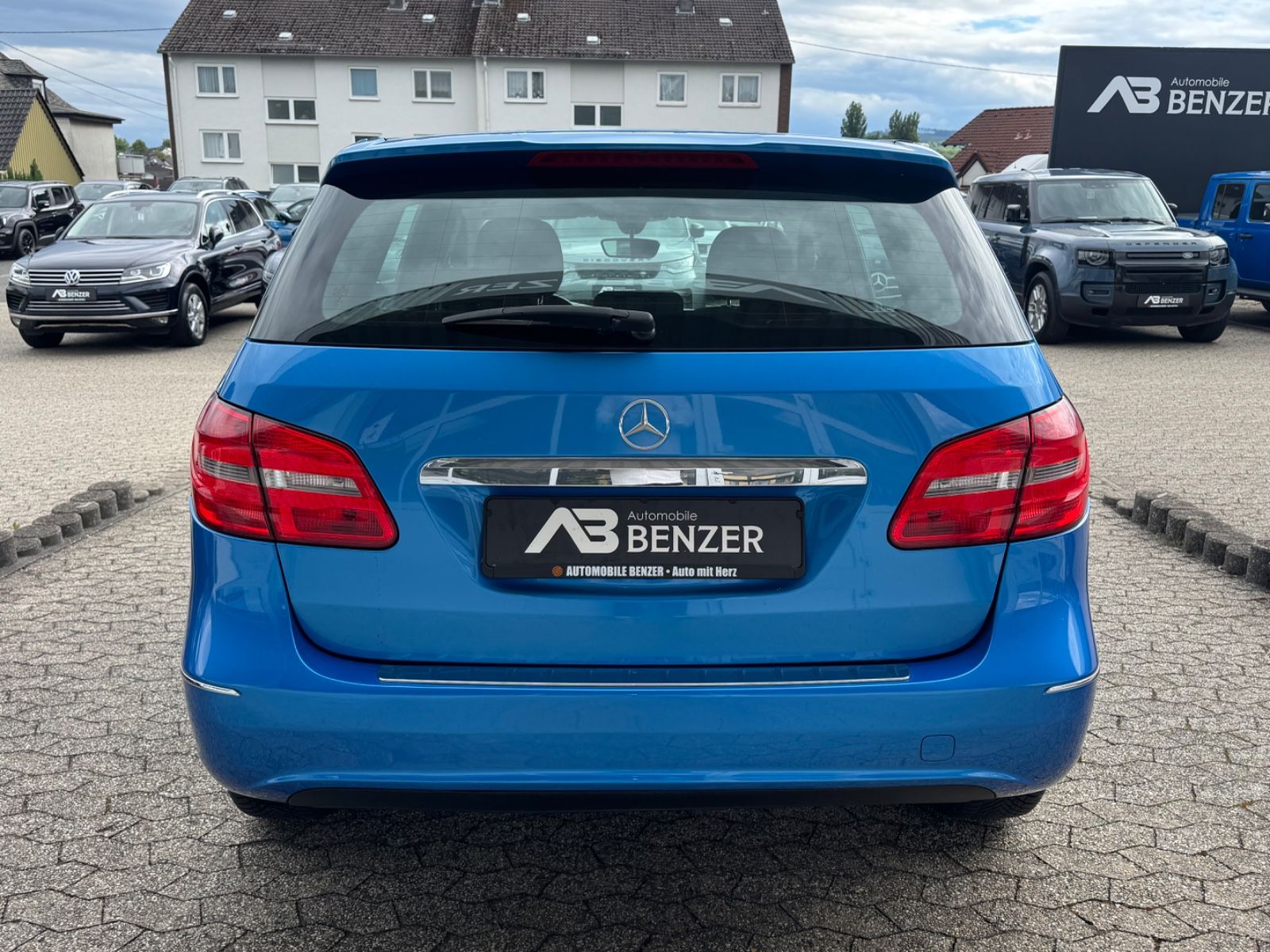 Fahrzeugabbildung Mercedes-Benz B 180 CDI/Edition E/Navigation/SHZ/MFL/ALU/