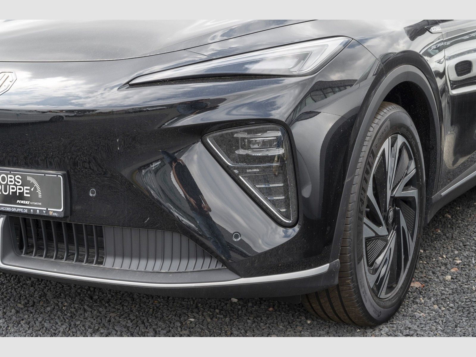 MG S6 EV