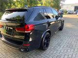 BMW X5 xDrive30d -M Paket Soft Close Automatik - BMW X5 in Duisburg