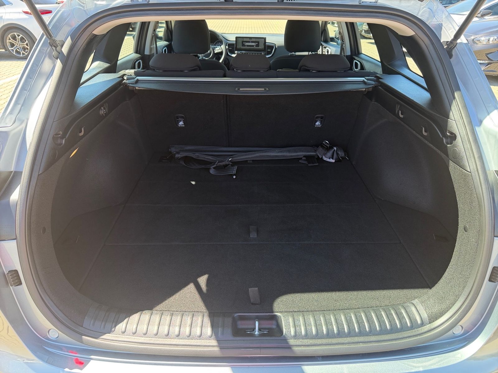 Fahrzeugabbildung Kia CEED_SW 1.5T 140 DCT7 VIS KOMF+ (NAV)