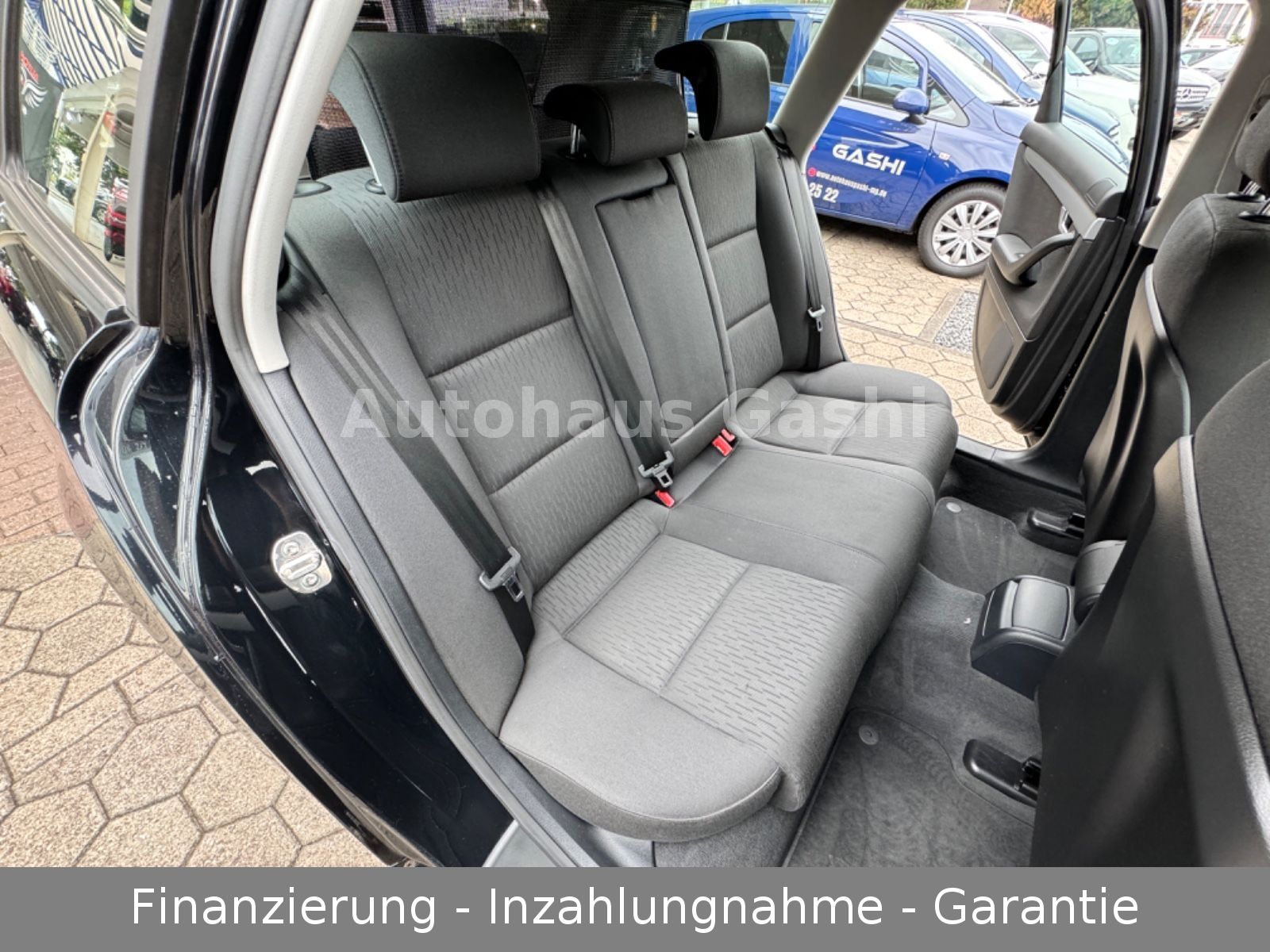 Fahrzeugabbildung Audi A4 Avant 2.7 TDI*2.Hand*Scheckheft*AHK*Tüv