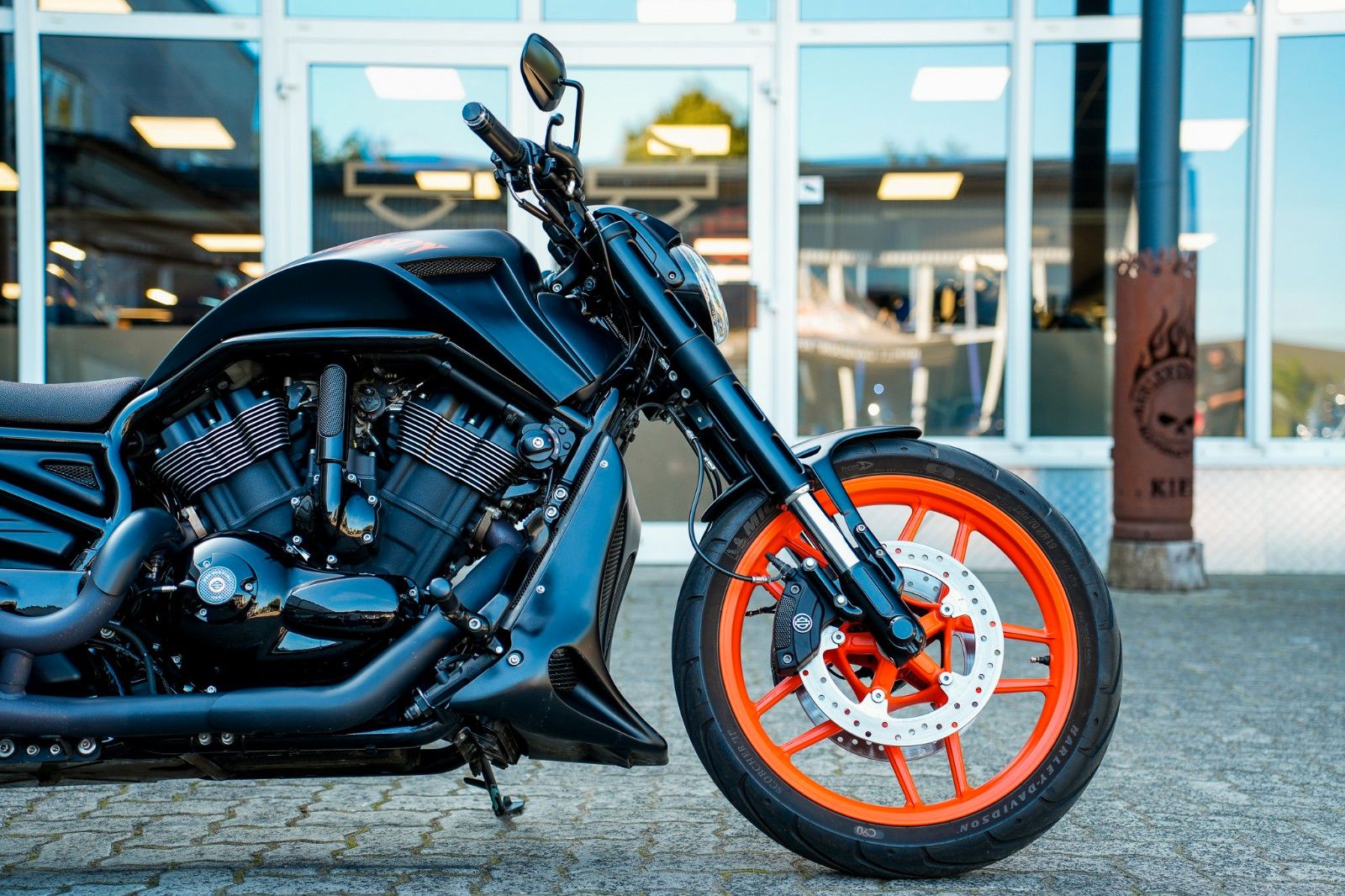 Fahrzeugabbildung Harley-Davidson VRSDCX Night Rod Special - BBC Dragbar AIRRIDE