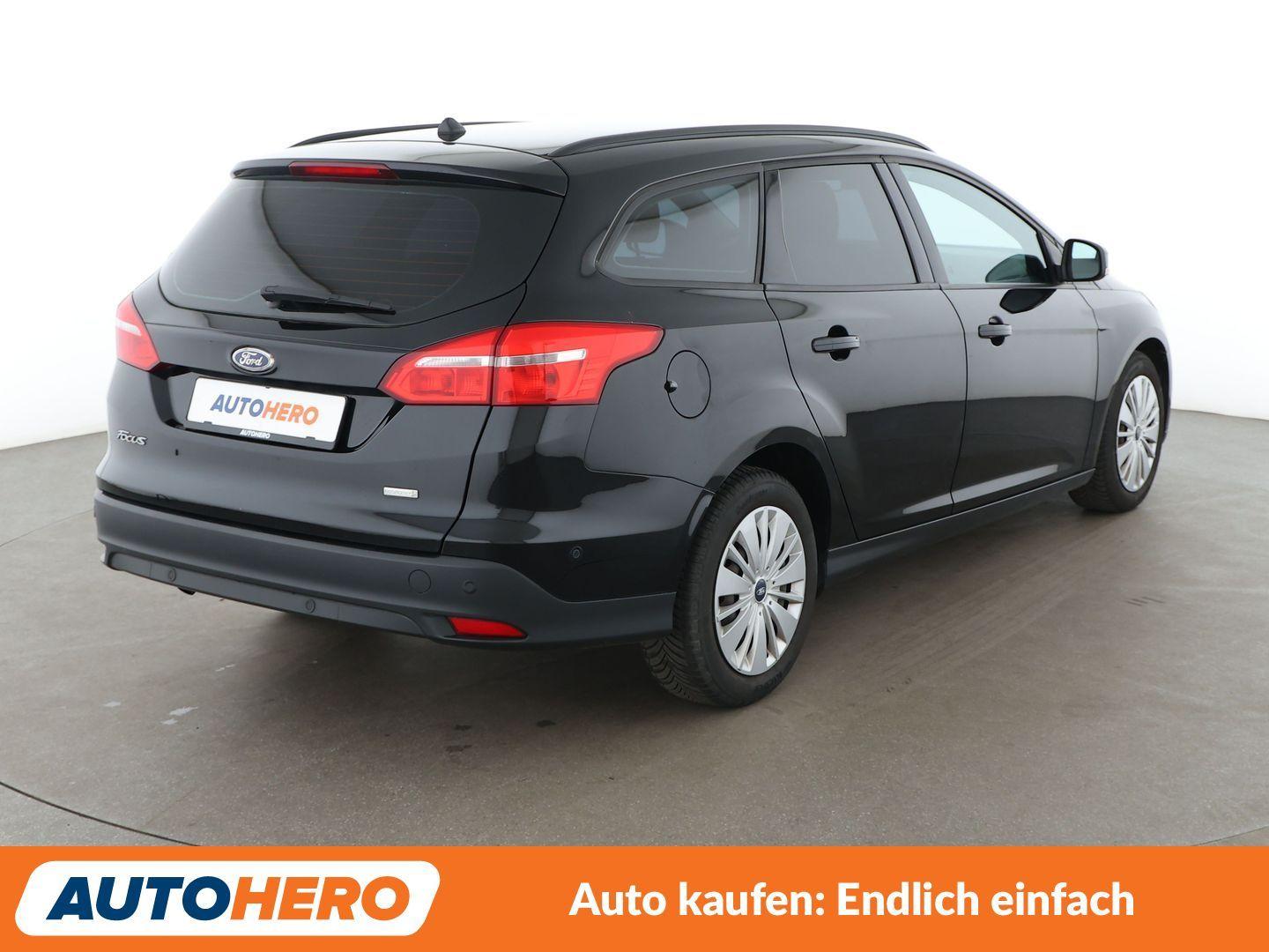 Ford Focus 1.0 EcoBoost Business*NAVI*TEMPO*PDC*SHZ*