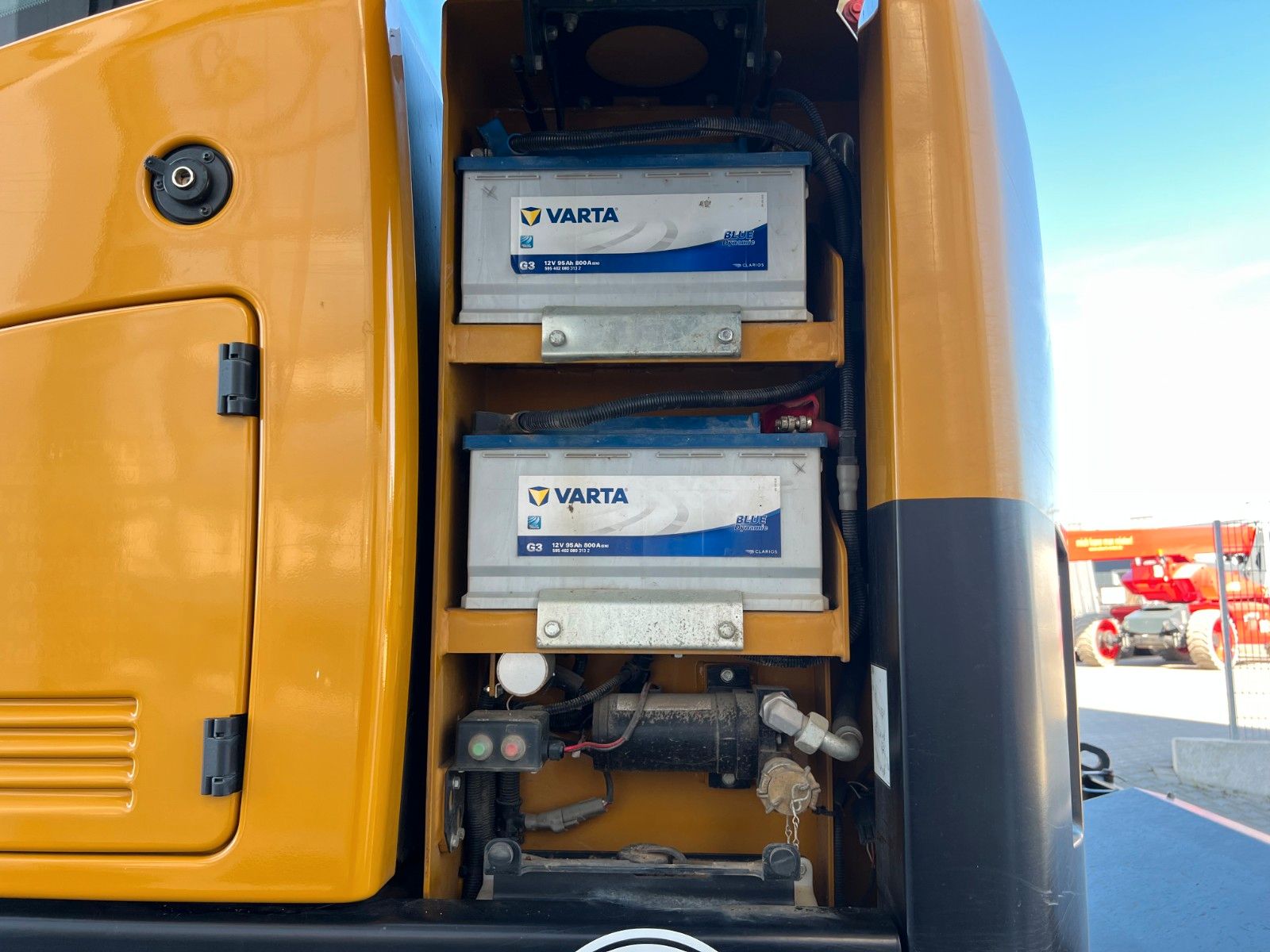 Fahrzeugabbildung Hydrema MX14G / OilQuick OQ65 / 4x Löffel / 1.655h /2022