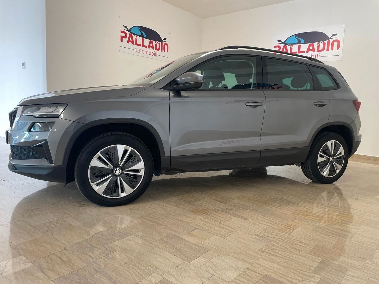 Skoda Karoq 1.5 TSI ACT DSG Executive imagem 3