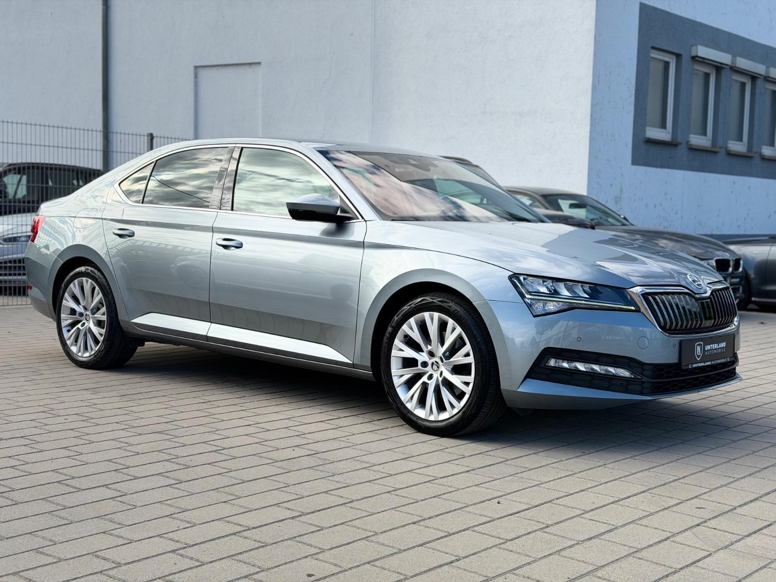 Skoda Superb Lim. Ambition|LED|NAVI|MEMORY|1 HAND