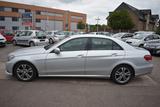 Mercedes-Benz E 200*CGI BlueEfficiency*NAVI*Klimaautomatik*PDC - Mercedes-Benz E-Klasse: Cgi