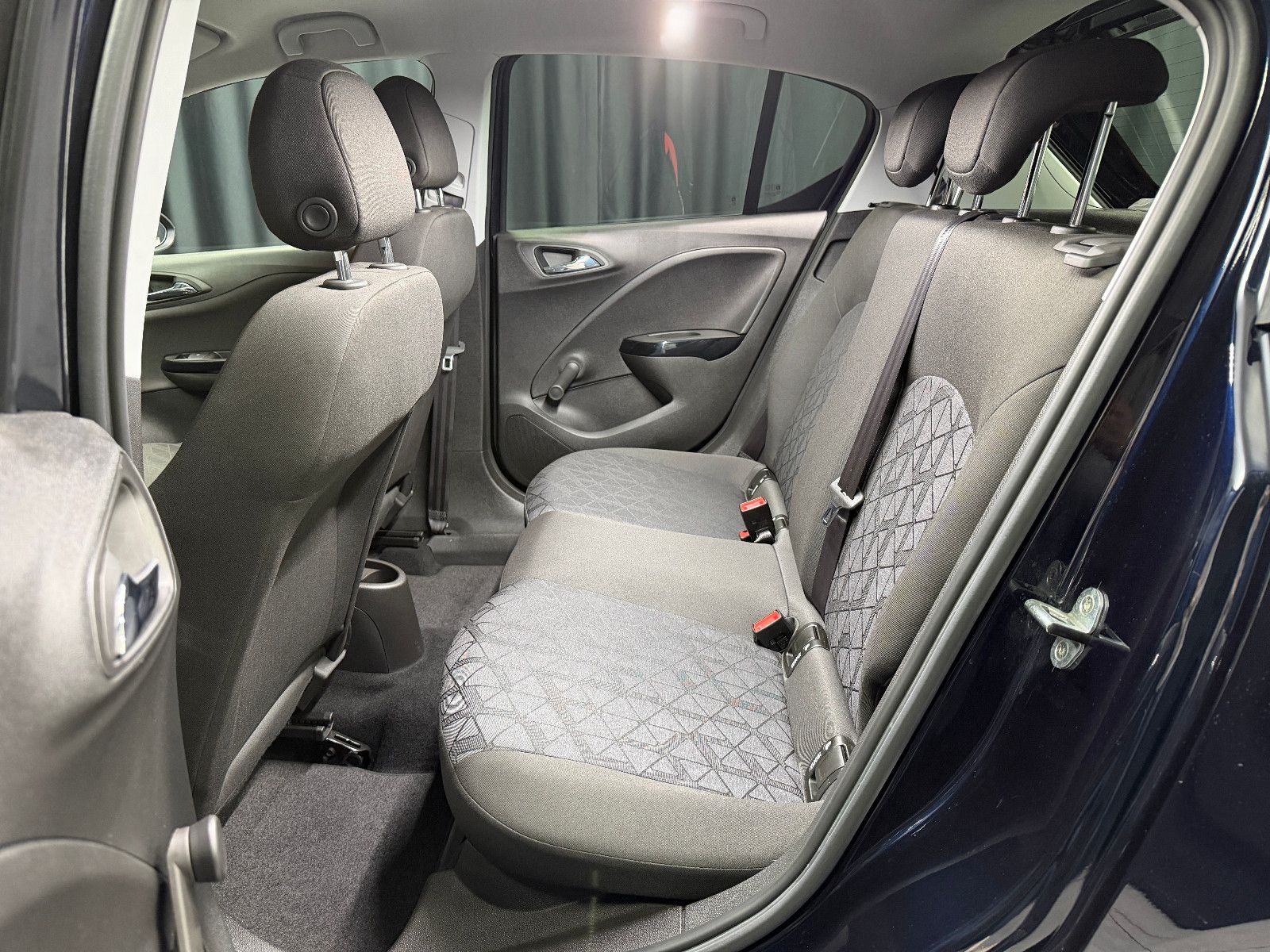 Fahrzeugabbildung Opel Corsa E|Automatik|RF-Kamera|Heizung|Bluetooth