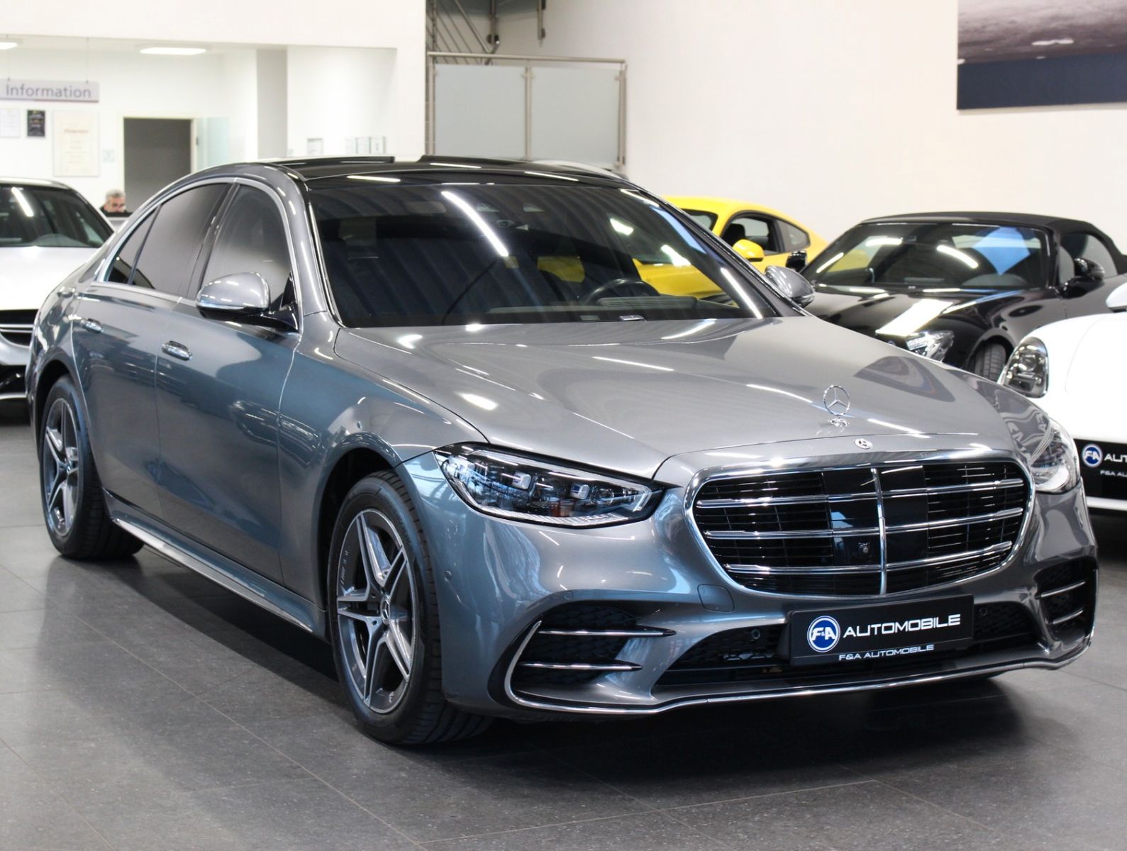 Fahrzeugabbildung Mercedes-Benz S 500 4Matic AMG Line Pano*Burmester*HUD