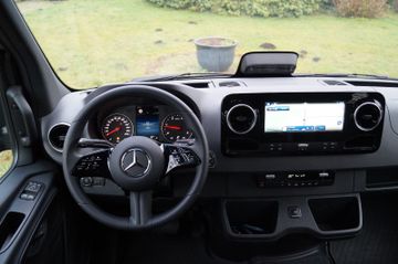 Mercedes-Benz Sprinter 319 CDI 4x4 AUT-DACHKLIMA-9SITZER-NAVI-