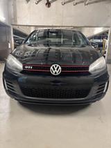 Volkswagen Golf 6 GTI  Schwarz Metallic, ... - Volkswagen Golf mit Benzin-Antrieb: Metallic