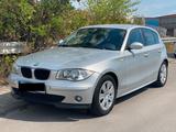 BMW 1er 116i (2005)  TÜV neu bis 07/2027 ... - BMW aus 2005: 1er