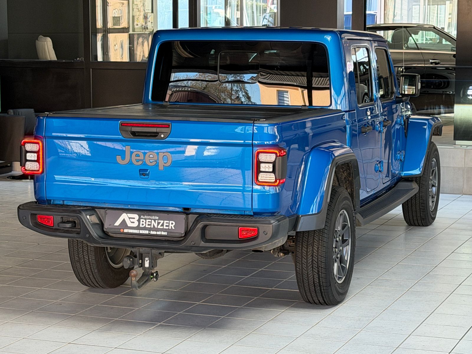 Fahrzeugabbildung Jeep Gladiator Launch Edition 4WD/KAMERA/LEDER/LED/EX