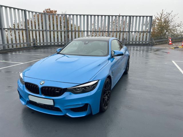 BMW M4 Competition/Carbon/Nav/19" ZOLL/ VOLL !!!