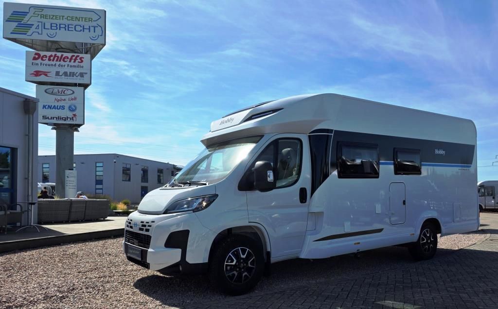 Fahrzeug Übersicht 1 Fahrzeugabbildung Hobby ONTOUR T 700 FH Verfüg./Sparen Sie 22.709,- €