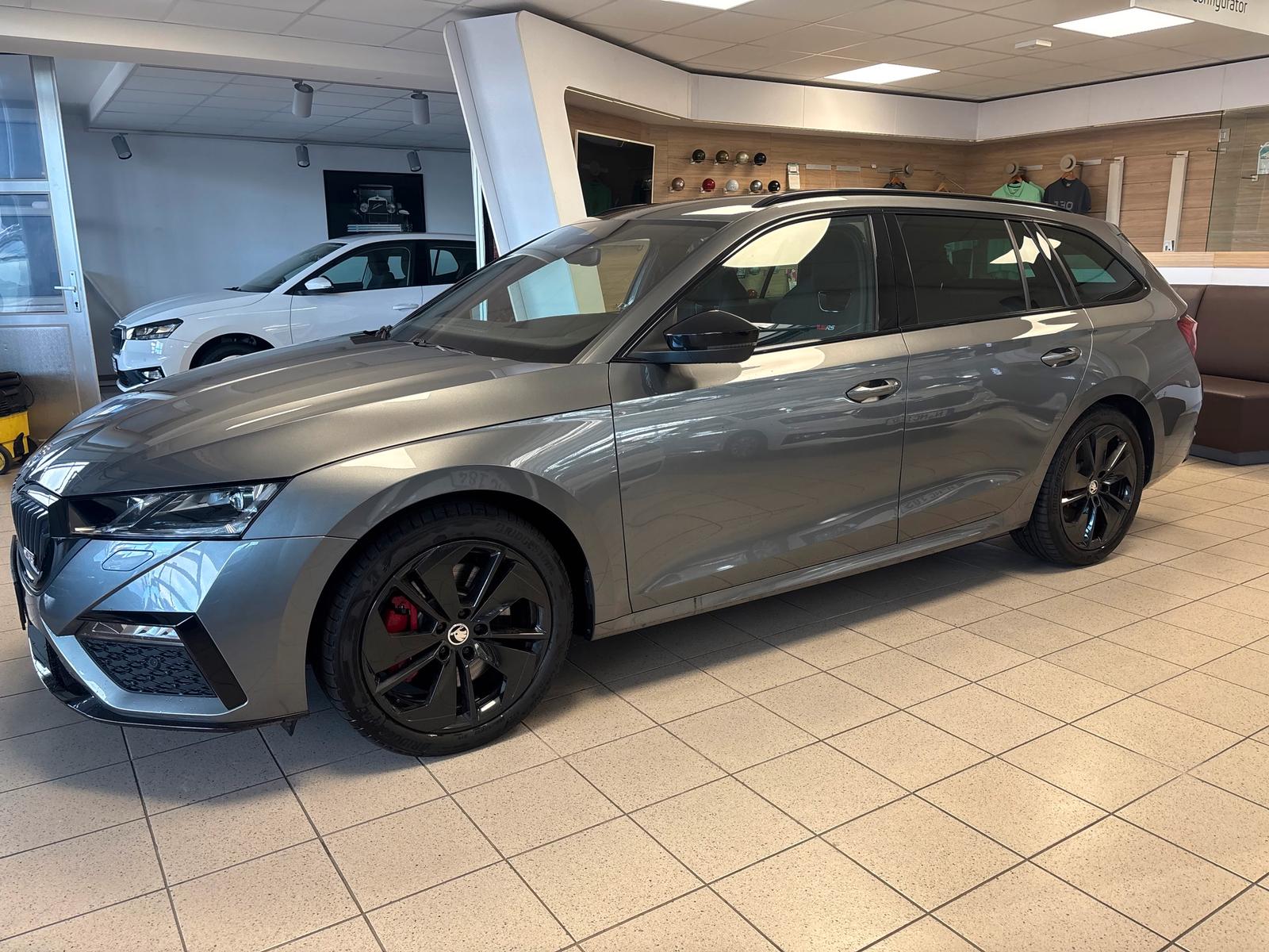 Skoda Octavia RS 2,0 TSI DSG * NAVI HuD MATRIX ACC*