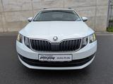Skoda Octavia Combi 4x4 2.0TDI 150PS DSG AHK Carplay - Skoda Octavia: Ps