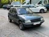 Peugeot 205 Sondermodell nur knapp 87000km - Peugeot 205: Kleinwagen